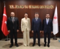 Milletvekili Koç,  tek başına ipi göğüslüyor Fotoğrafı